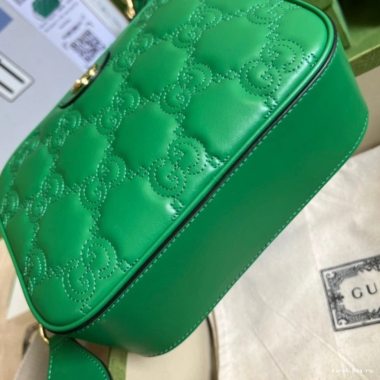 First bag ru matelassé leather GG bag Gucci shoulder 0811
